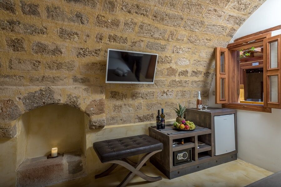 10Gr Hotel And Wine Bar - Adults Only Rhodes City Exterior photo